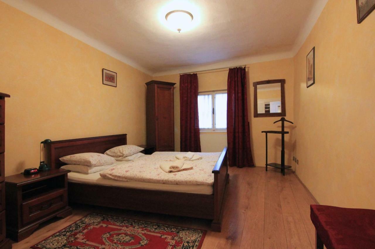 Mala Strana Apartment 1 Prague Luaran gambar